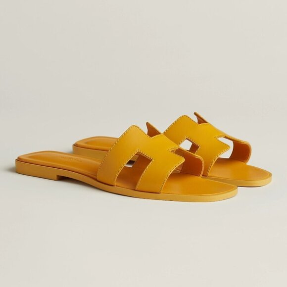 HERMES ORAN SANDAL JAUNE TOPAZE YELLOW SIZE 37.5 US 7 PRELOVED - Picture 1 of 5
